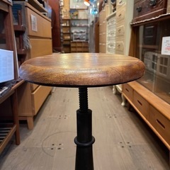 （売約済み）　GUIDEL ADJUST STOOL ギデル アジャストスツール  インダストリアル　ジャーナルスタンダード　journal standard Furniture  ジャーナルスタンダードファニチャー　男前　インテリア　塩系　検　アイアン　ビンテージ　アンティーク　スツール　椅子　イス　チェア　花台　台　棚　サイドテーブル　サイドボード　BONOX STOOL ボノックス スツール　ダルトン　DULTON カフェ　バーチチェア　昇降　無垢材　木製　マンゴーウッドの画像