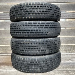 ブリヂストン　スタッドレスタイヤ　145R12 LT (145/...
