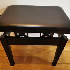 ピアノの椅子