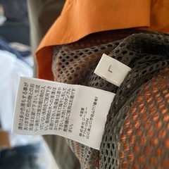 GU ジャンパー　アウトドアの画像