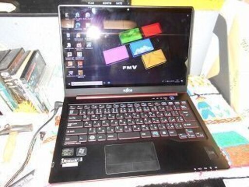 パソコン Fujitsu FMV LifeBook UH75/H Core i5