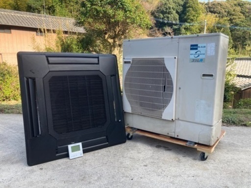 6馬力　業務用　エアコン　2011年製