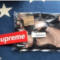 supremeの画像