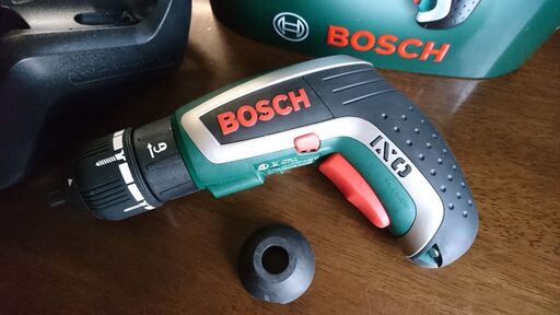 BOSCH(ボッシュ) バッテリードライバー IXO4 (トルクアダプター付き)