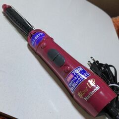 ヘアドライヤー🥳　ナショナル🤗🤗🤗　ほぼ未使用品に近い