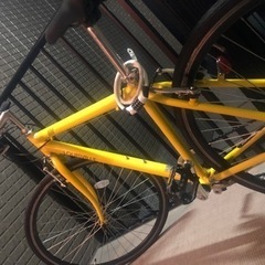 通勤通学に！軽量クロスバイクの画像