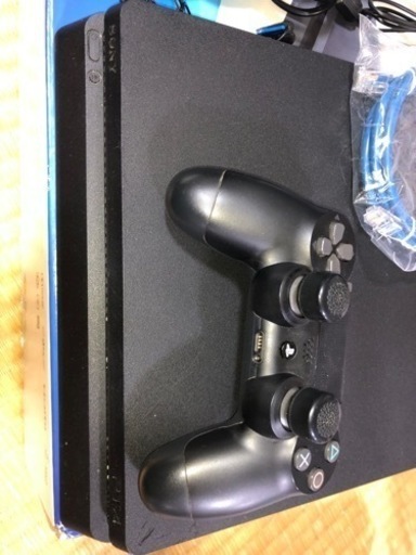PS4売ります。モンスターハンターアイスボーン付き