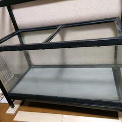 【お取引中】ガラス水槽　90cm×45cm　ヒビ割れなし、コーキ...
