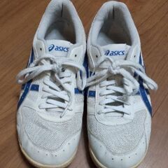 体育館シューズ アシックス　青　27.5