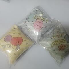 クッション型チャーム（BT21限定）の画像