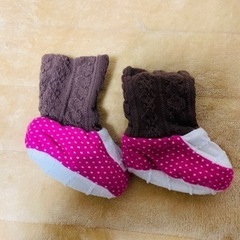 ディズニー甚平風ロンパース70サイズ　ミニーちゃん靴下の画像