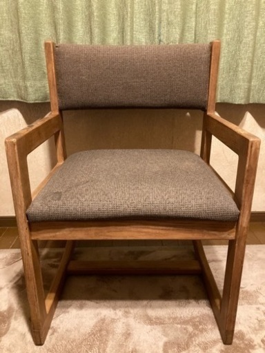 さらにお値引きします！無骨で素敵なロッキングチェアです。