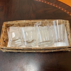 お値下げ　未使用　酒器グラス　カゴ入り４点セット