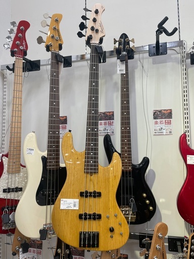 Baccchus バッカス　エレキベース　Hand crafted eQuiPMENT