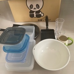 キッチン用品　タッパー、フライパン、卵焼き器などまとめて譲ります