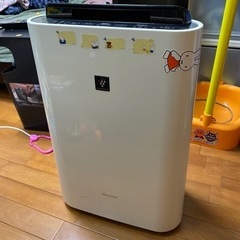 加湿空気清浄機　シャープ　KC-D40
