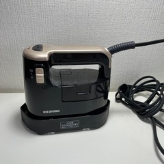 値下げ　アイリスオーヤマ　衣類スチーマー　IRS-01 2回だけ使用