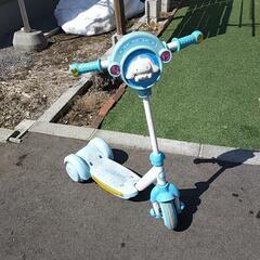 低年齢向け三輪スケーター