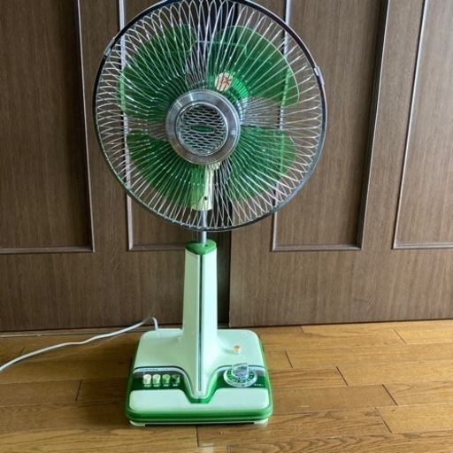 レトロ扇風機　①