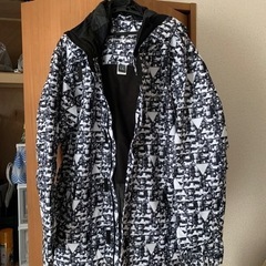 スノボ・スキーのウェア(リフト券ホルダー付き)