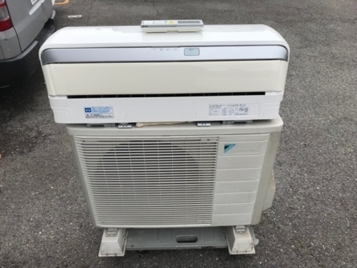 激安！！　DAIKIN ダイキン　2.5kwエアコン　F25LTHXS-W  2010年製