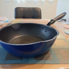 【値下げ】トースター アイリスオーヤマ【おまけ付】の画像