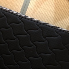 腰が痛くなりにくい、高級ブラックマットレス！の画像