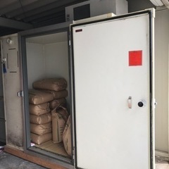 米保管庫の画像