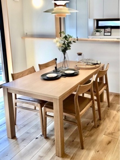 新品！北欧テイストのダイニングテーブルチェアセット