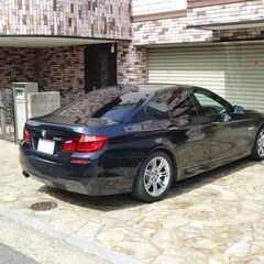 検査4年8月523i MスポーツPKG 6気筒モデル/デイライト/HDDナビ/idrive/地デジ/バックカメラ/パドルシフト/クルコン/ディーラー点検記録簿/ETCの画像