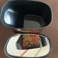 ぽっくり型小物入れの画像