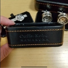 ネクタイピン、カフスボタンの画像