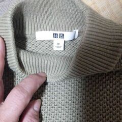 レディース UNIQLO ハイネックセーターの画像