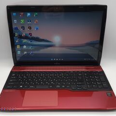 富士通ノートパソコン i3（中古）6GBのメモリ、SSD240G...