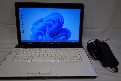 Lenovo IdeaPad Y550 ノートパソコン中古 USキーボード