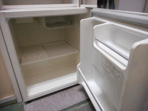 ●お取引き中●立方体の小型冷蔵庫