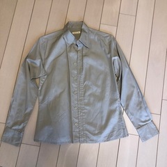 ピュルテ・ド・イネド　レディースシャツ