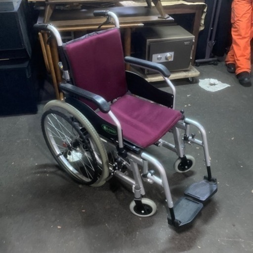 折りたたみ式　車椅子　美品　スチール製