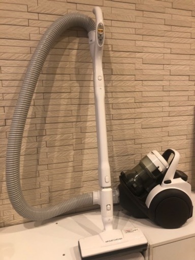 【引取希望・笹塚】Panasonic サイクロン掃除機(MC-SR24J-W)