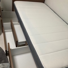 ［急募］シングルベッド（マットレス付き）の画像