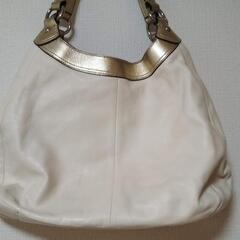 【美品】COACH 多収納バックの画像