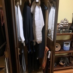 大型 高級洋服タンスの画像