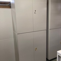 コクヨ 両開き書庫 上下セット カギ有 中古