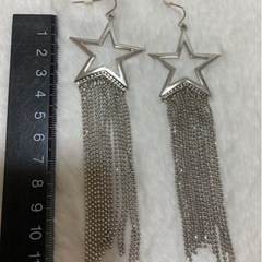 大きい星のピアス꙳★*ﾟ