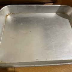 昭和レトロな給食の時に使ってたトレイの画像