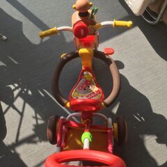 アンパンマン三輪車の画像