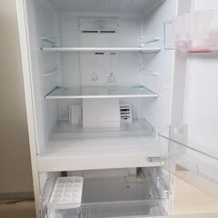 AQUR 冷蔵庫の画像