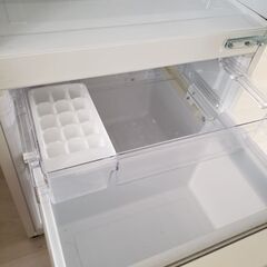 AQUR 冷蔵庫の画像