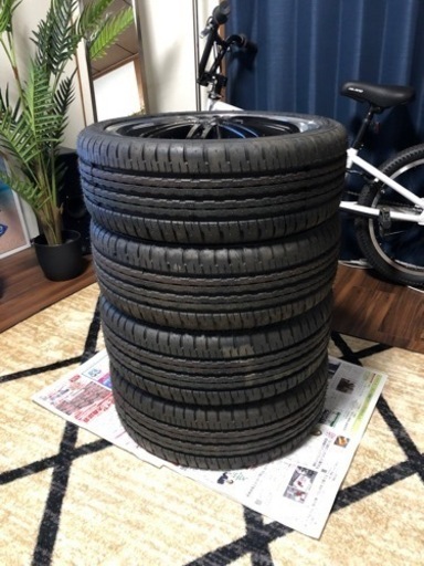 ホイールは中古品、使用感はありますが、タイヤは新品未使用品です✨