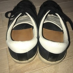 値下げ　フレッドペリー　スニーカー　黒の画像